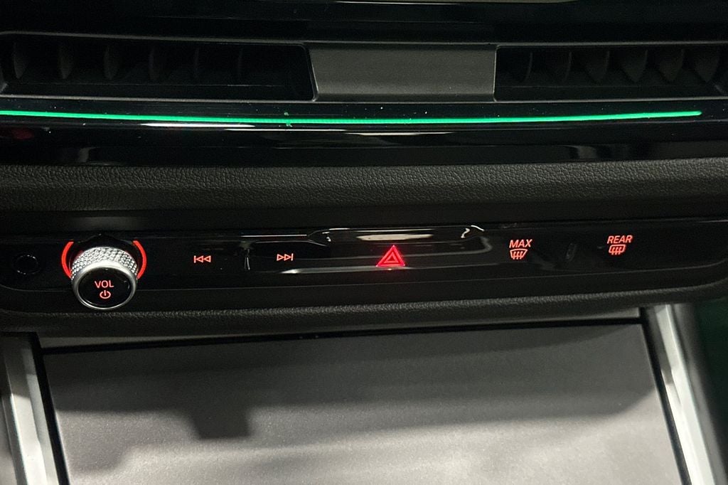 2025 BMW 2 Series 230i