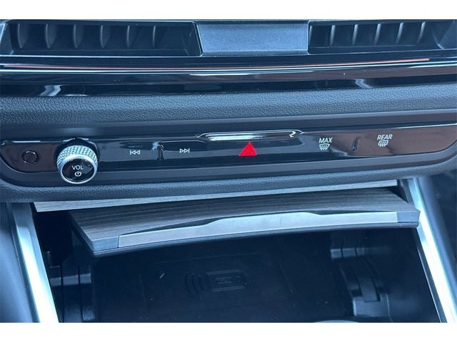 2025 BMW 2 Series 230i
