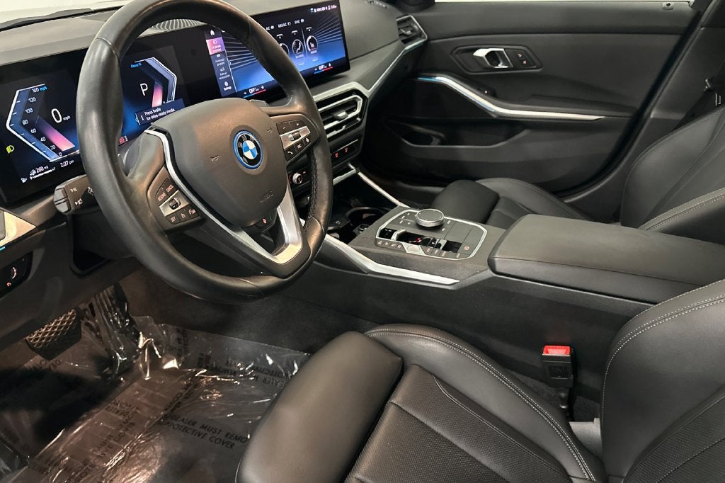 2024 BMW 3 Series 330e iPerformance
