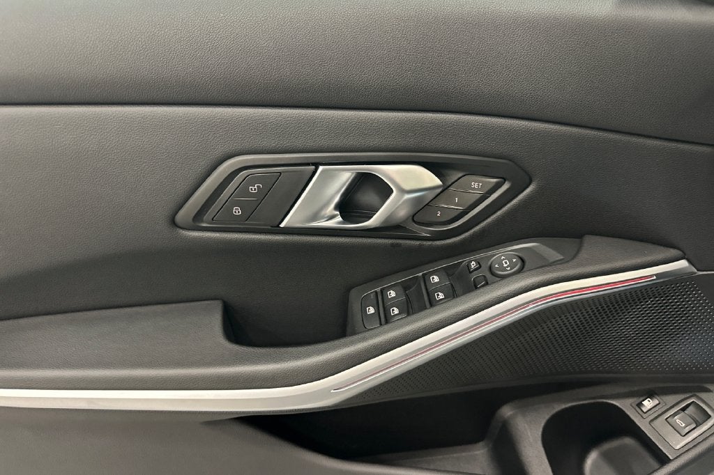 2024 BMW 3 Series 330e iPerformance