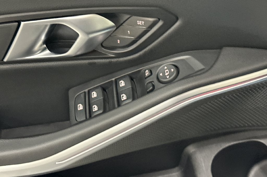 2024 BMW 3 Series 330e iPerformance