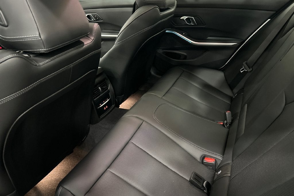 2024 BMW 3 Series 330e iPerformance