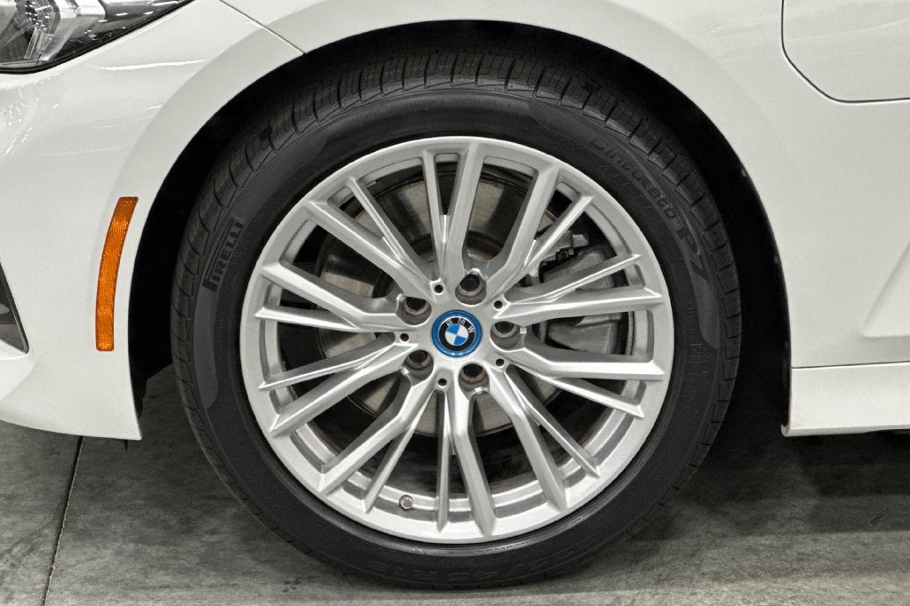 2024 BMW 3 Series 330e iPerformance