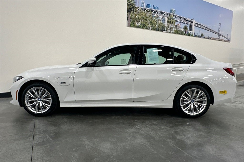 2023 BMW 3 Series 330e iPerformance