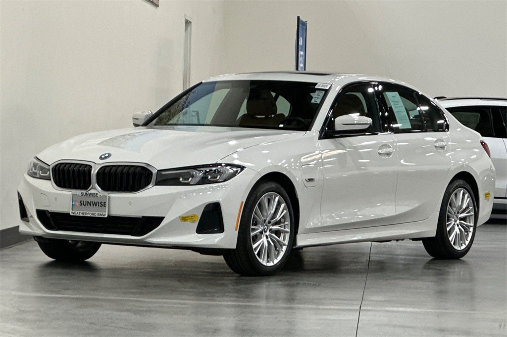 2023 BMW 3 Series 330e iPerformance