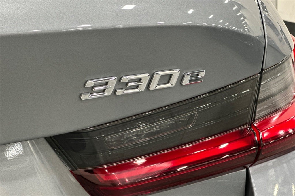 2023 BMW 3 Series 330e iPerformance