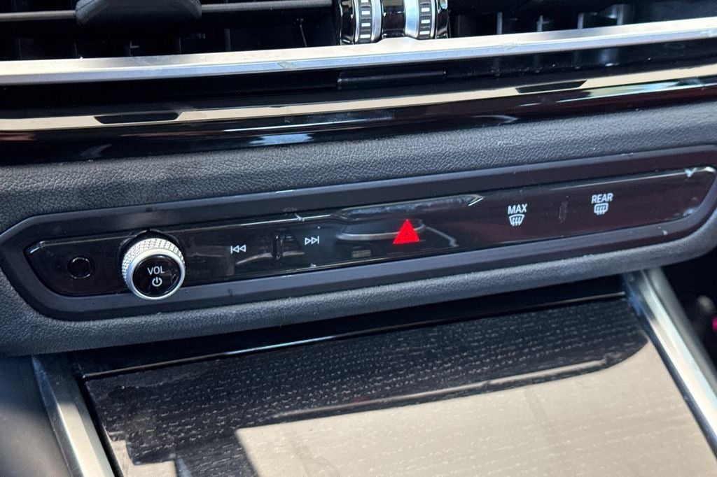 2023 BMW 3 Series 330e iPerformance