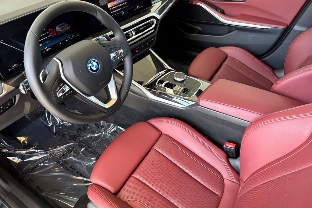 2023 BMW 3 Series 330e iPerformance