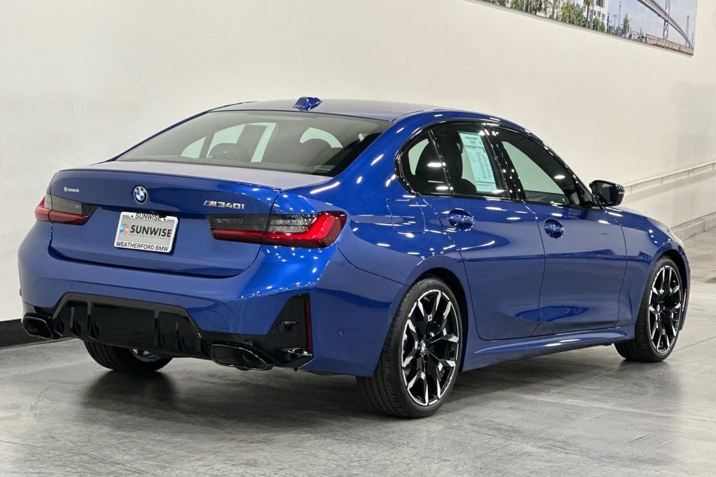 2025 BMW 3 Series M340i