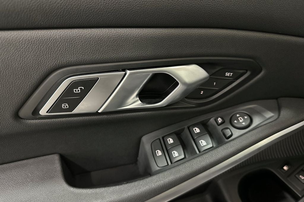 2021 BMW 3 Series 330e iPerformance