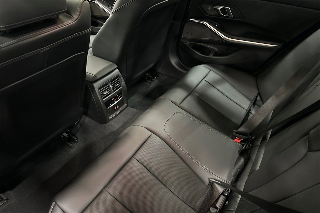 2026 BMW 3 Series 330i