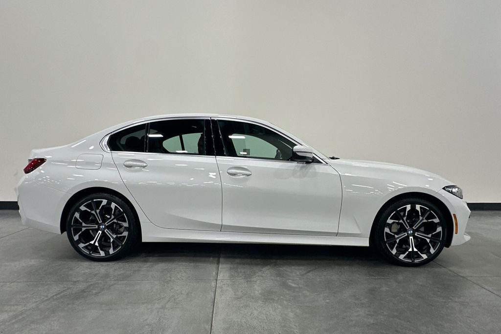 2025 BMW 3 Series 330i