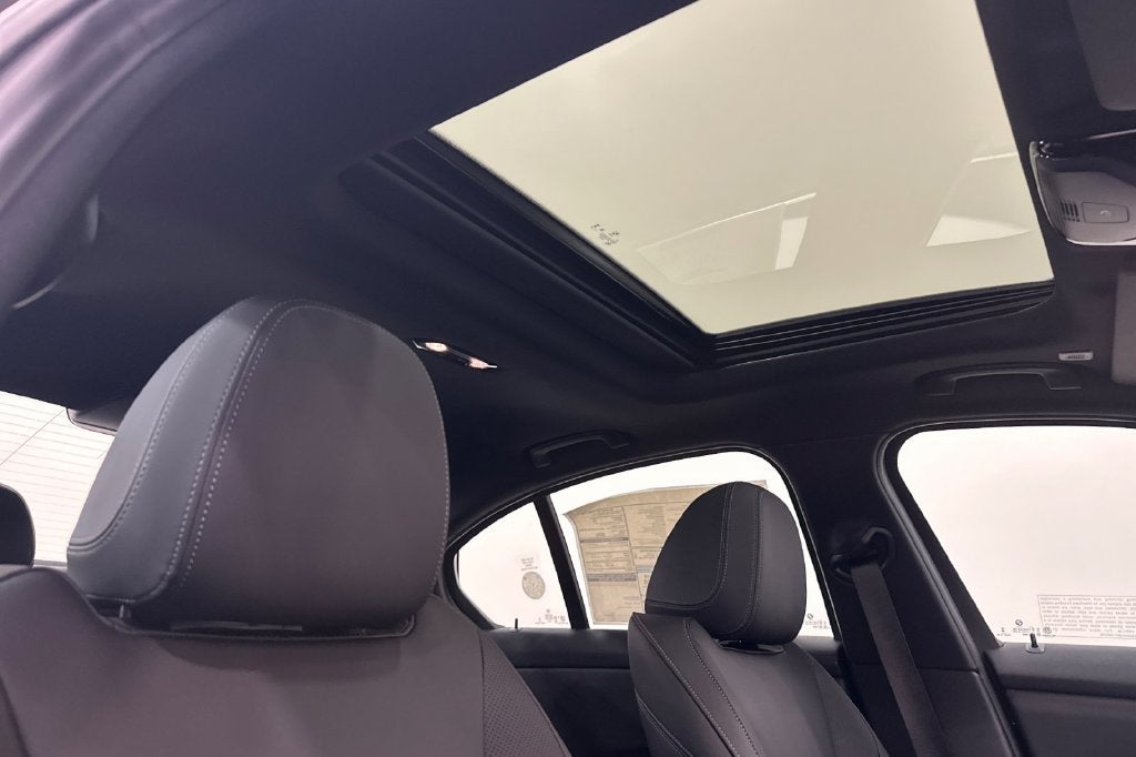 2026 BMW 3 Series 330i