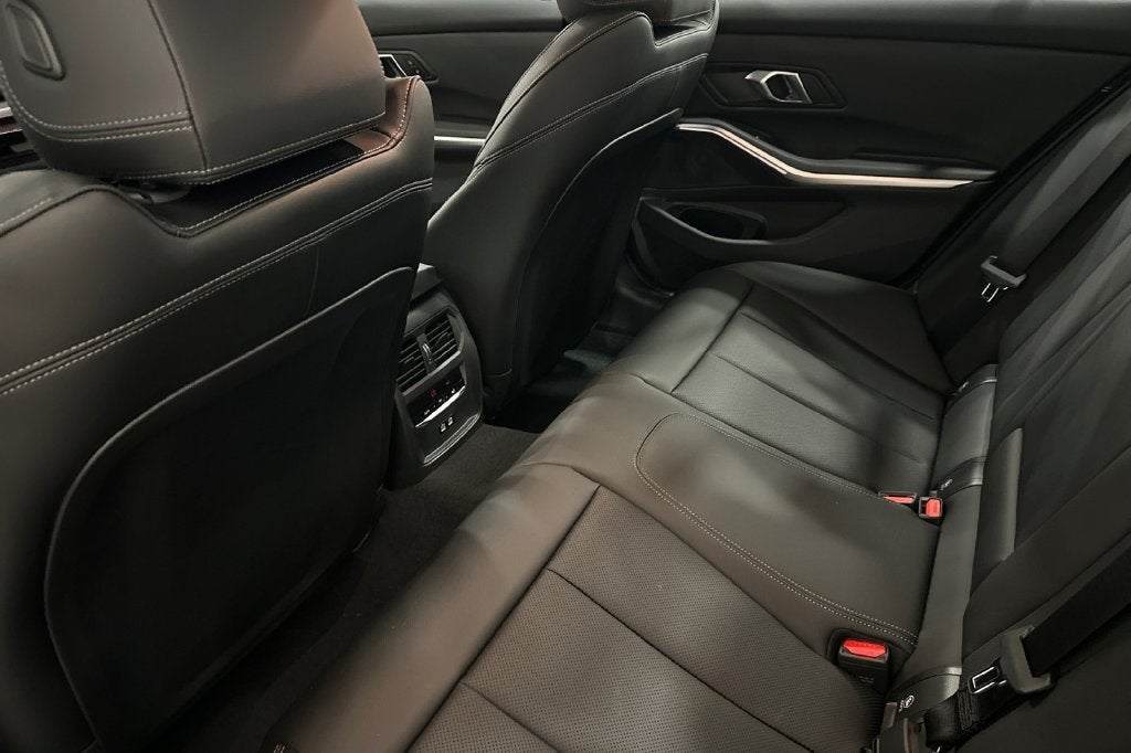 2026 BMW 3 Series 330i