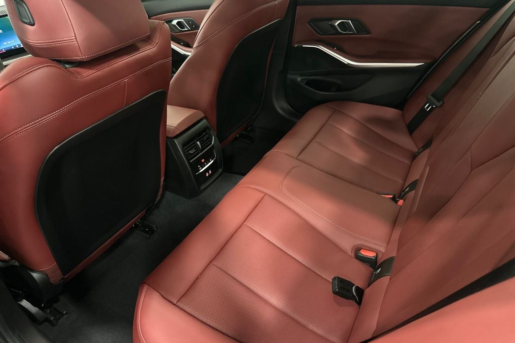 2025 BMW 3 Series 330i