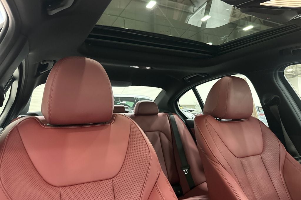 2025 BMW 3 Series 330i