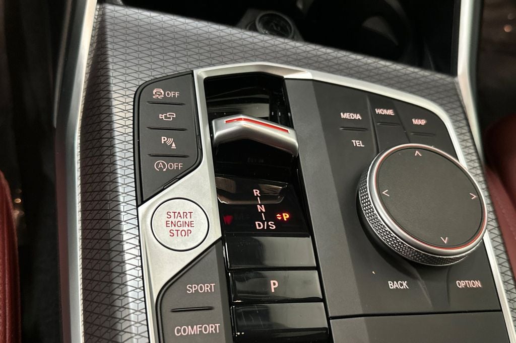 2025 BMW 3 Series 330i