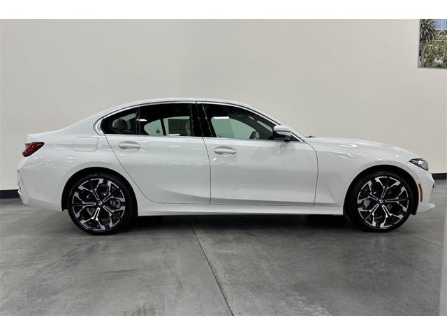2025 BMW 3 Series 330i