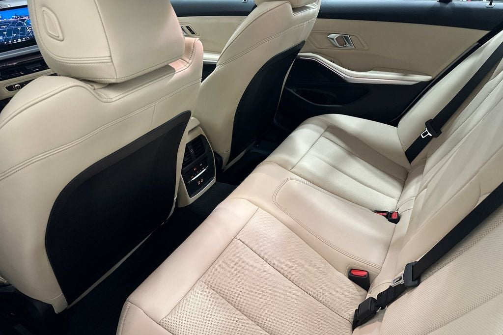 2026 BMW 3 Series 330i