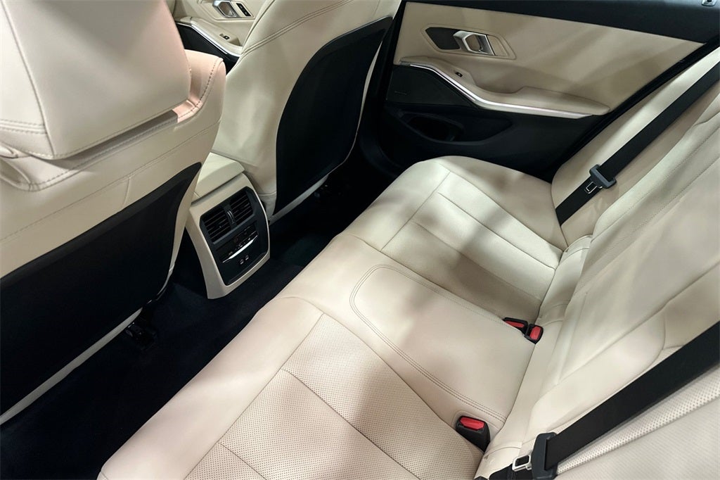 2026 BMW 3 Series 330i