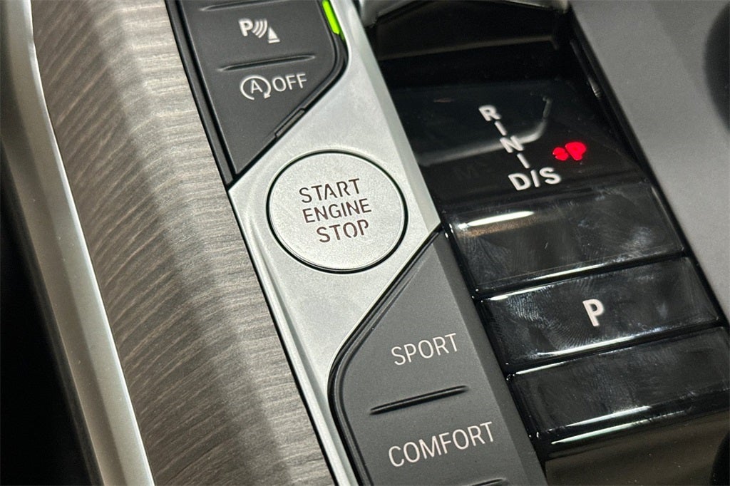 2026 BMW 3 Series 330i