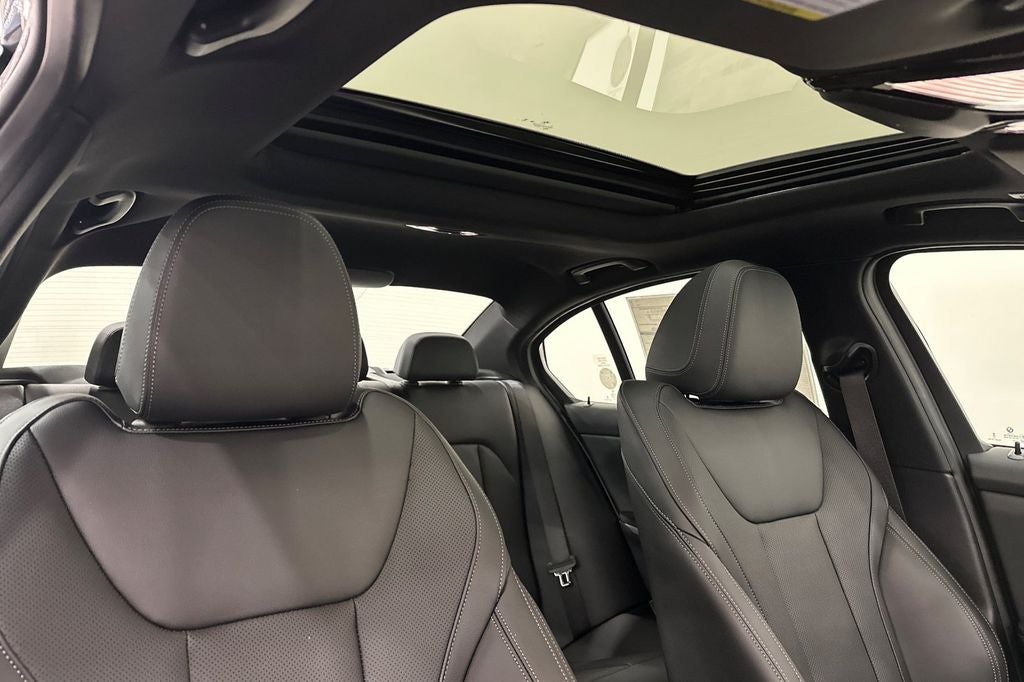 2026 BMW 3 Series 330i