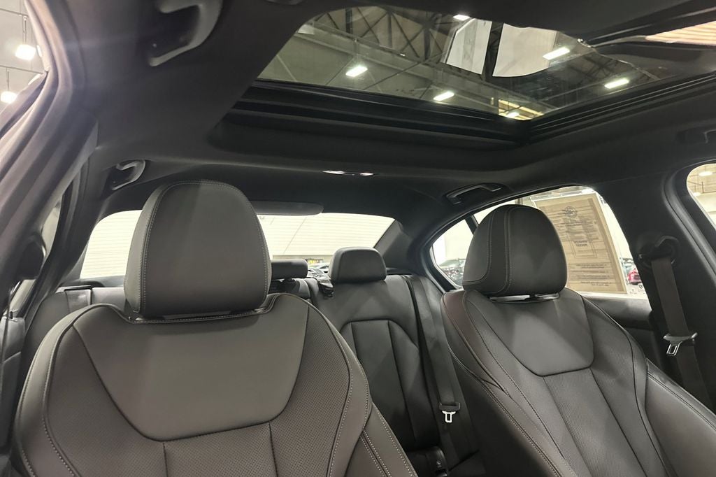 2025 BMW 3 Series 330i