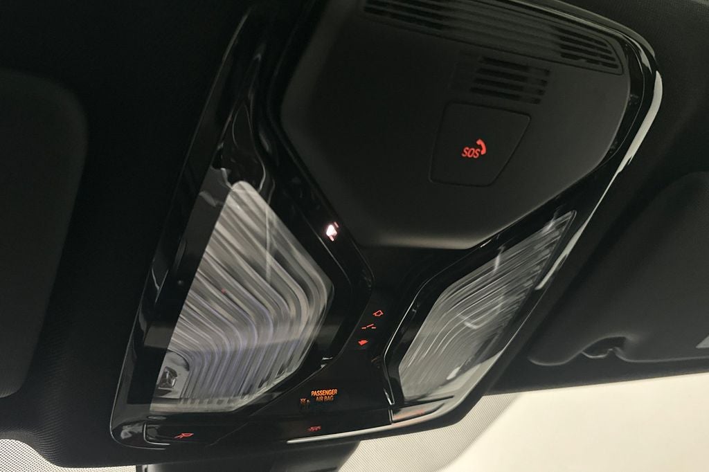 2025 BMW 3 Series 330i