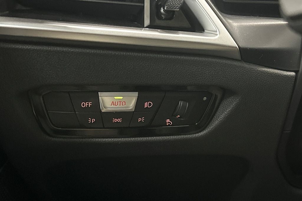 2026 BMW 3 Series 330i