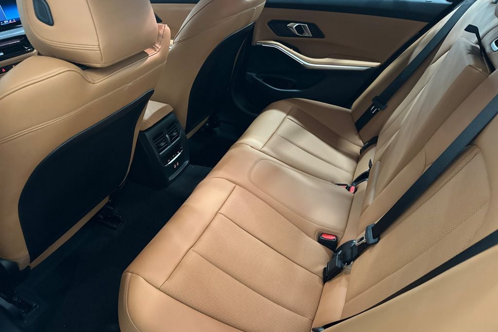 2026 BMW 3 Series 330i