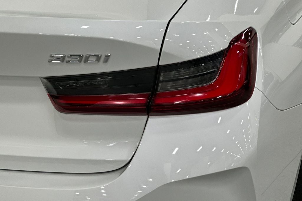 2025 BMW 3 Series 330i