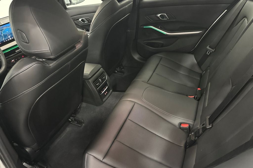 2026 BMW 3 Series 330i