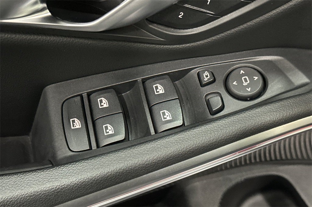 2025 BMW 3 Series 330i