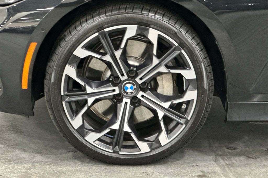 2025 BMW 3 Series 330i