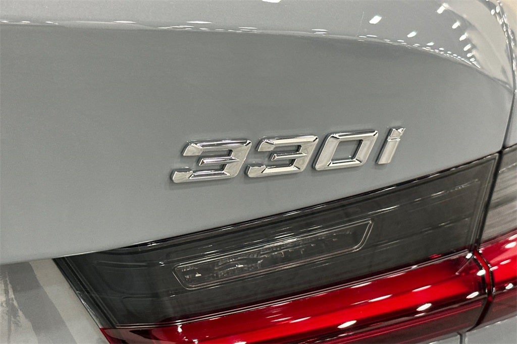 2026 BMW 3 Series 330i