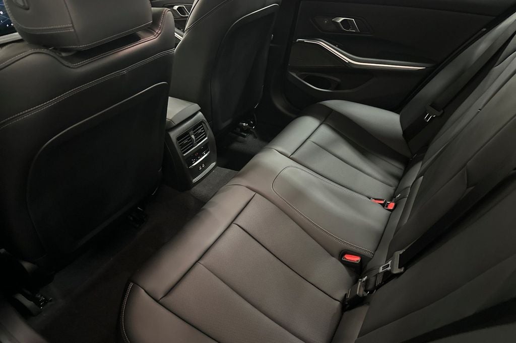 2026 BMW 3 Series 330i