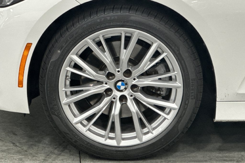 2023 BMW 3 Series 330i