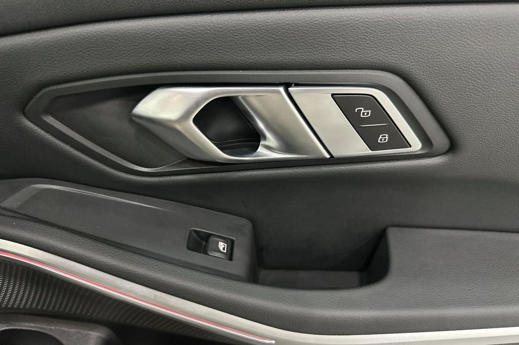 2023 BMW 3 Series 330i