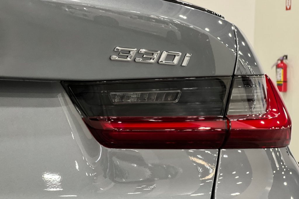 2026 BMW 3 Series 330i xDrive