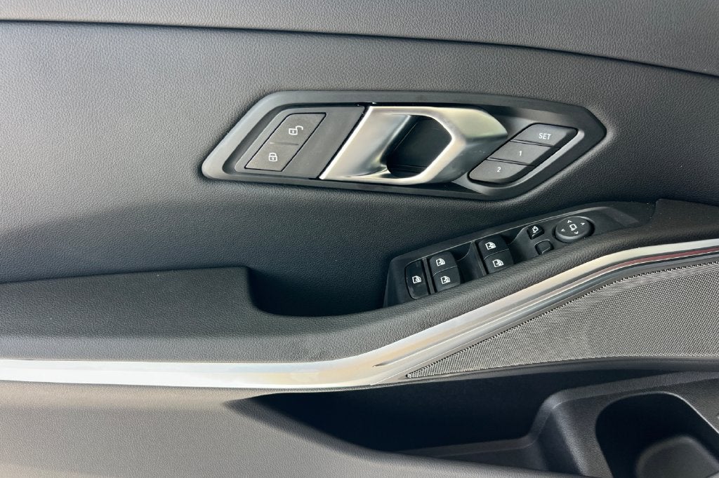 2026 BMW 3 Series 330i xDrive