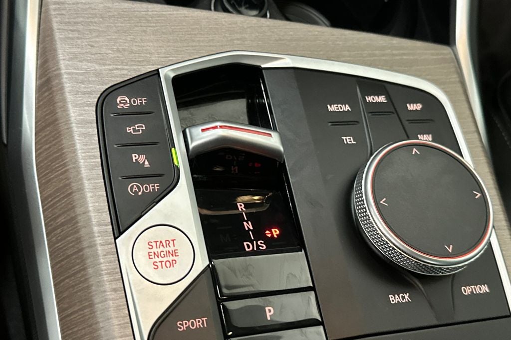 2025 BMW 3 Series 330i xDrive