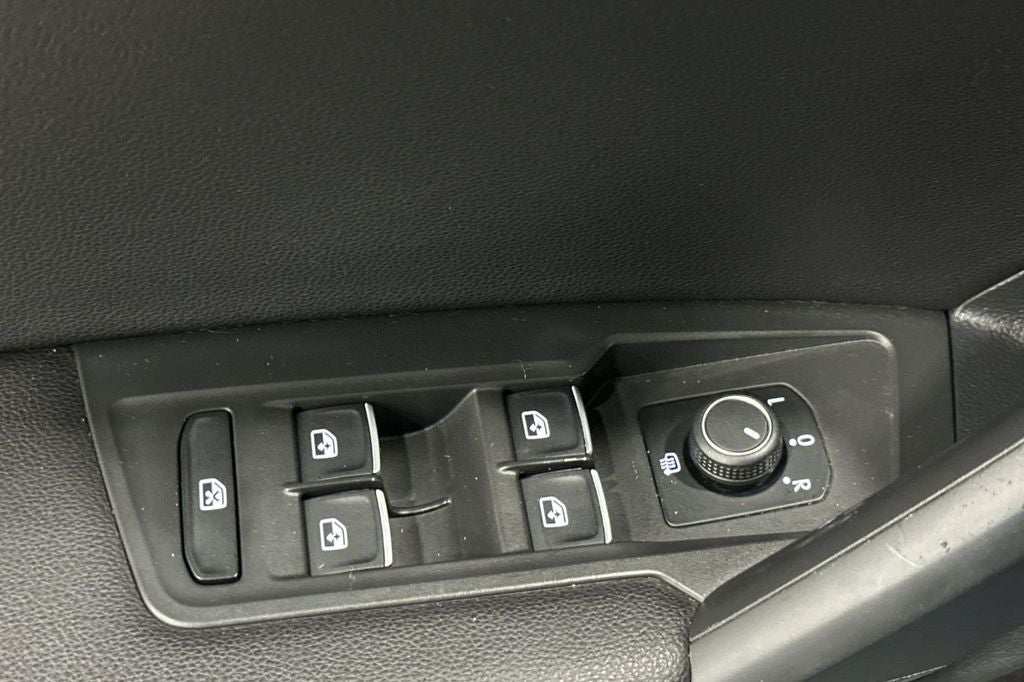 2019 Volkswagen Tiguan 2.0T SE