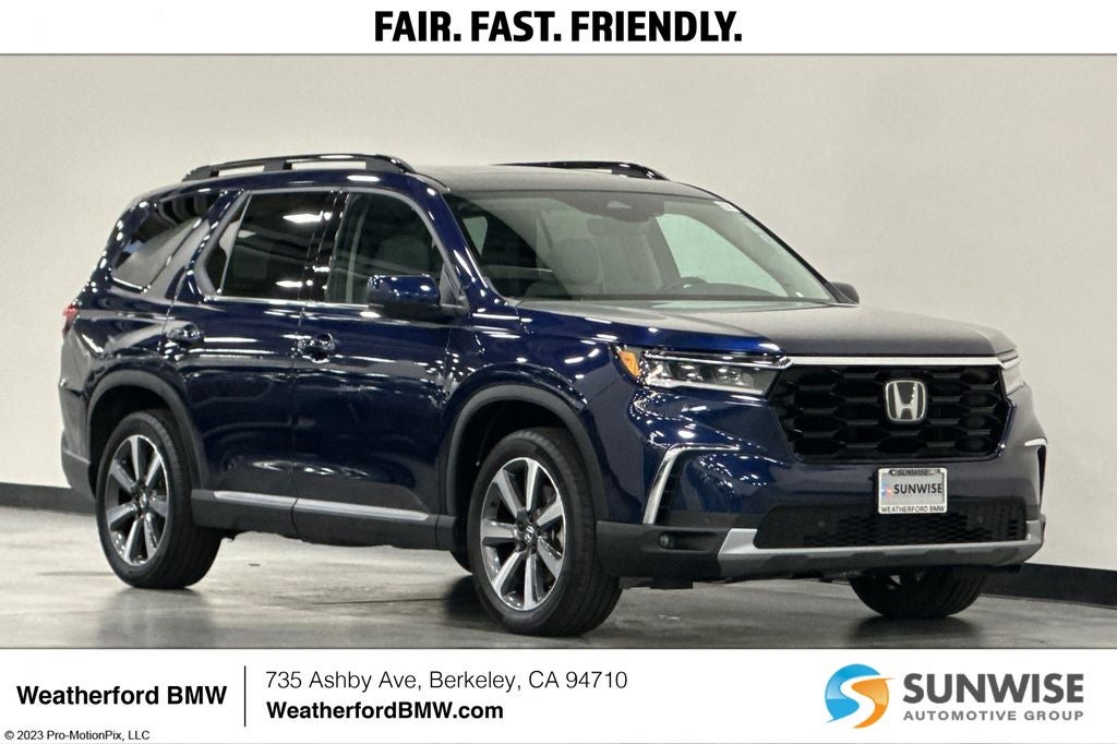 2024 Honda Pilot Touring 2WD's photo