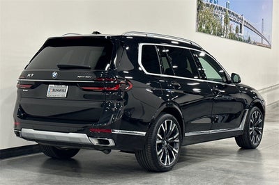 2025 BMW X7 xDrive40i