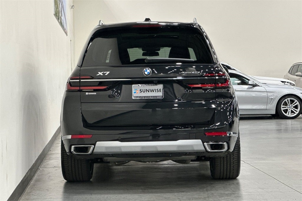 2025 BMW X7 xDrive40i
