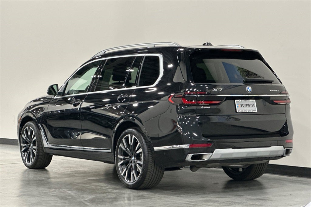 2025 BMW X7 xDrive40i