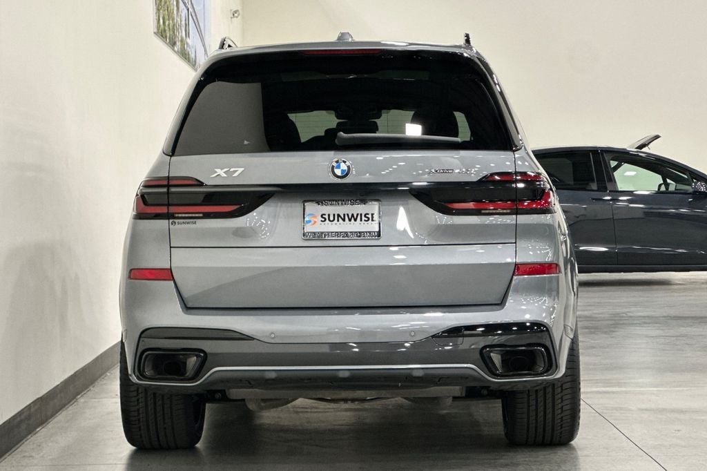 2024 BMW X7 xDrive40i