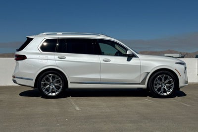 2027 BMW X7 xDrive40i