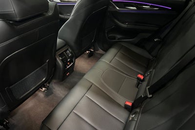 2025 BMW X4 xDrive30i