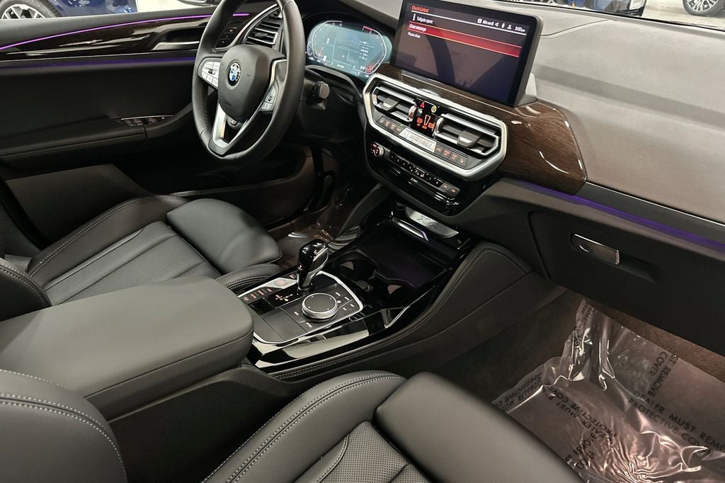 2025 BMW X4 xDrive30i
